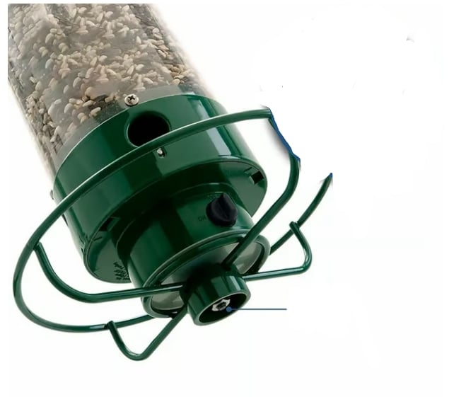 Squirrel-Proof Bird Feeder